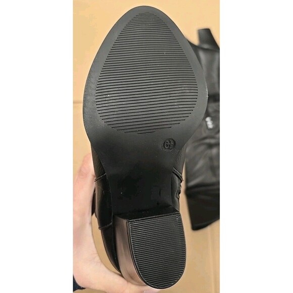 Journee Collection Women's Spritz-p Stacked Heel Over The Knee Boots  Size 6 1/2 - Picture 6 of 6